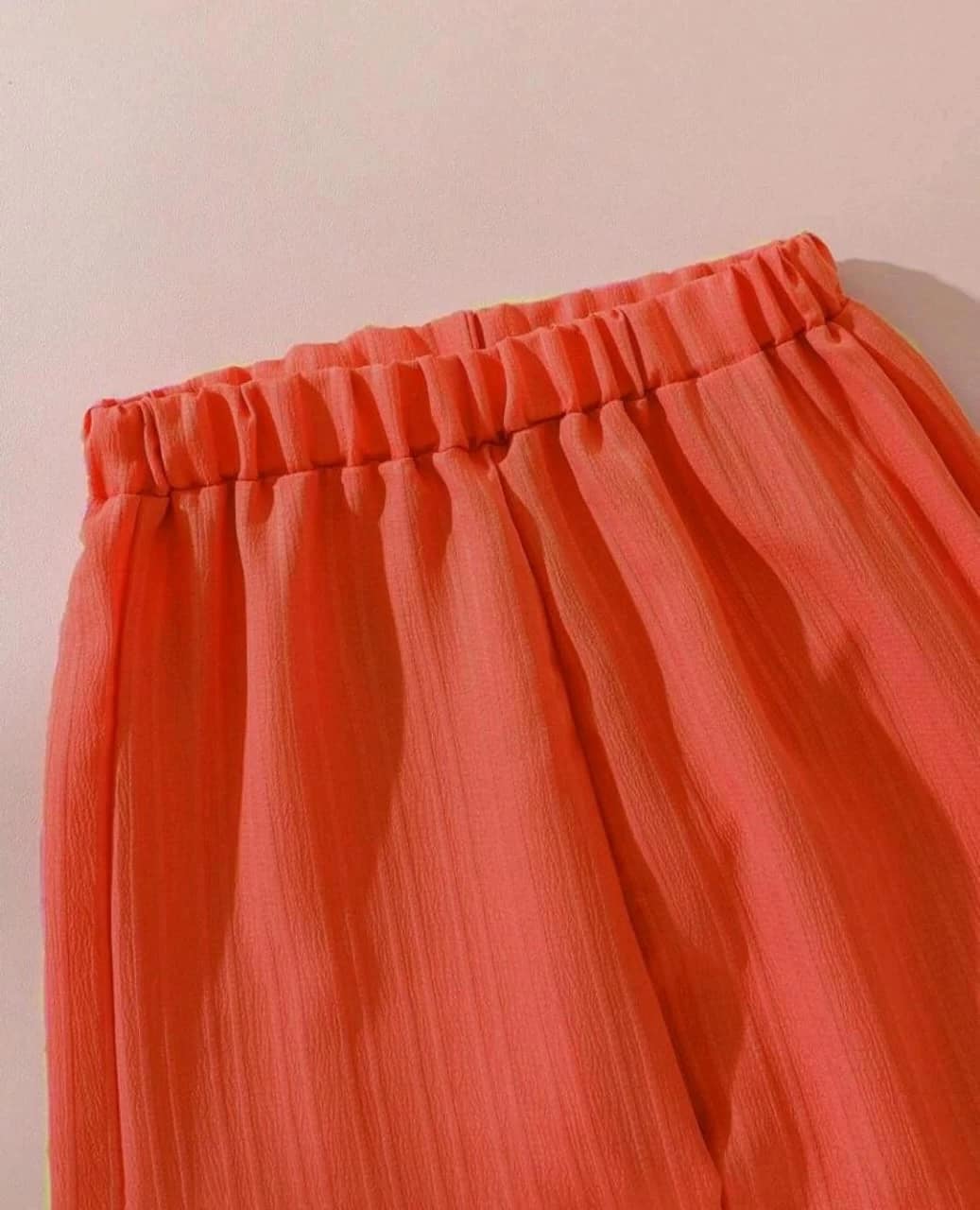 بدله للبنات باللون البرتقالي بدله للبنات باللون البرتقالي