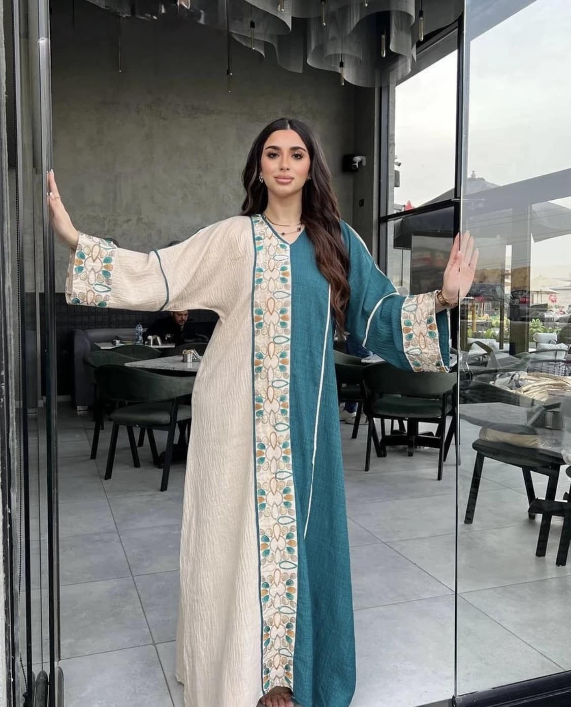 2025-09-10-68c1c79e53903 جلابية بأناقة فاخرة بتفاصيل راقية