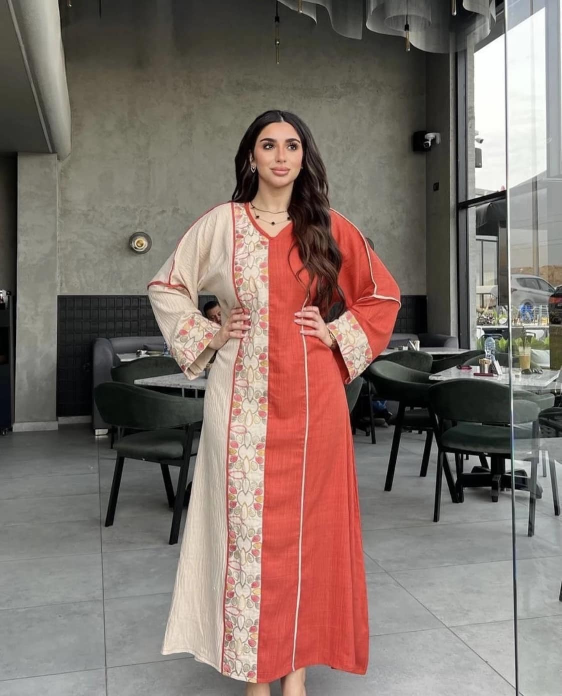 2025-09-10-68c1c79f216f1 جلابية بأناقة فاخرة بتفاصيل راقية - الصورة 2