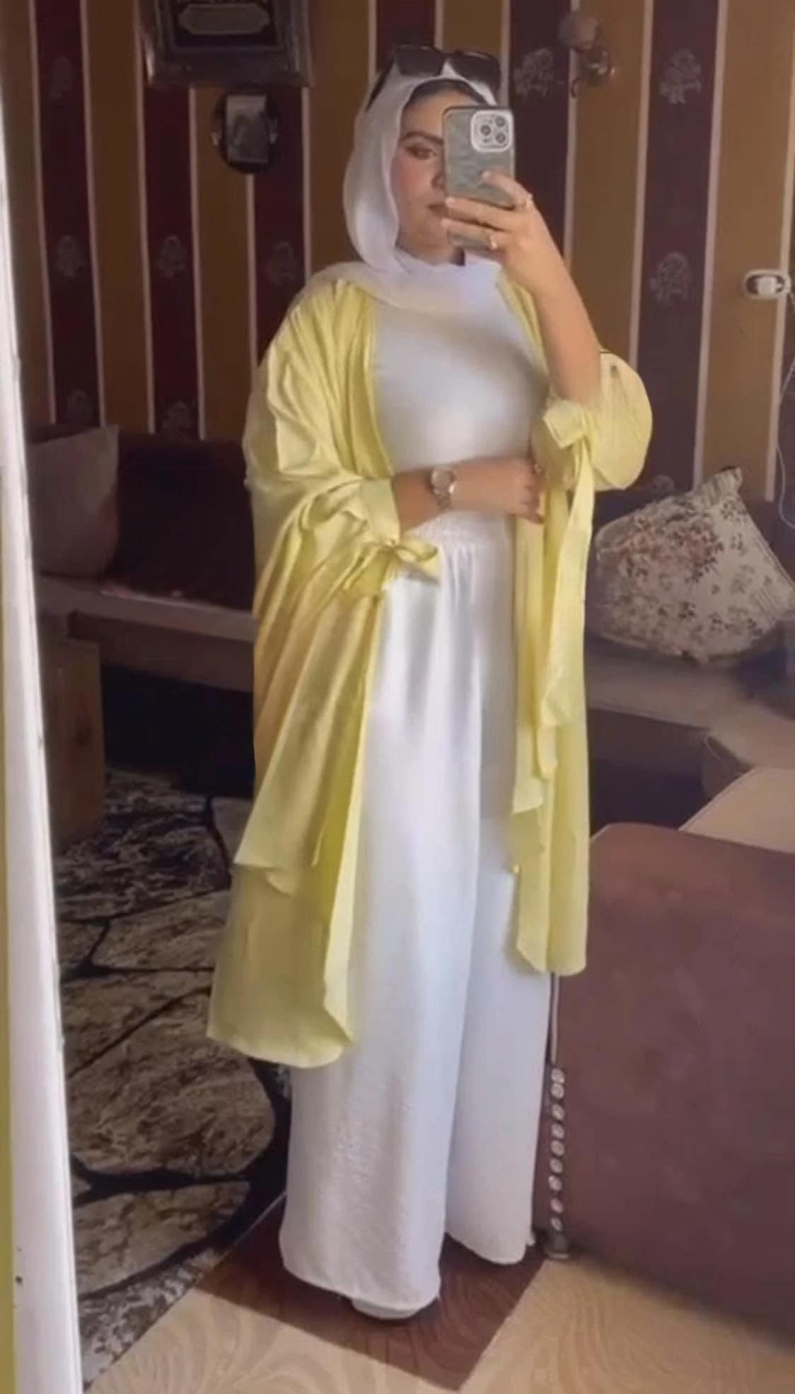 2025-09-18-68cc6580f2e23 طقم ثلاثي أنيق ومريح – تصميم عملي بلمسة فاخرة - الصورة 7