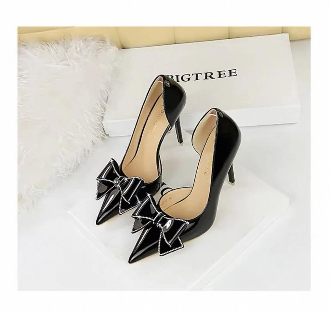 2025-10-23-68f94b0d5f055 كعب فيونكة أنيق - الصورة 2