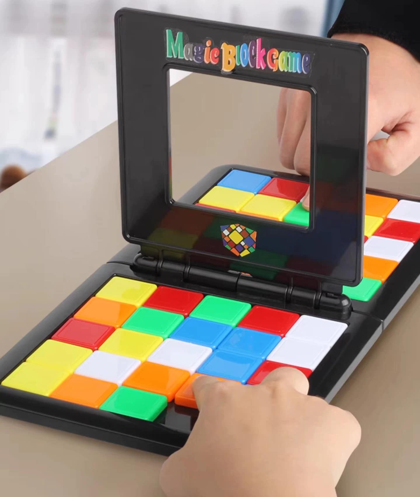 لعبه المكعبات السحريه التفاعليه لعبه المكعبات السحريه التفاعليه