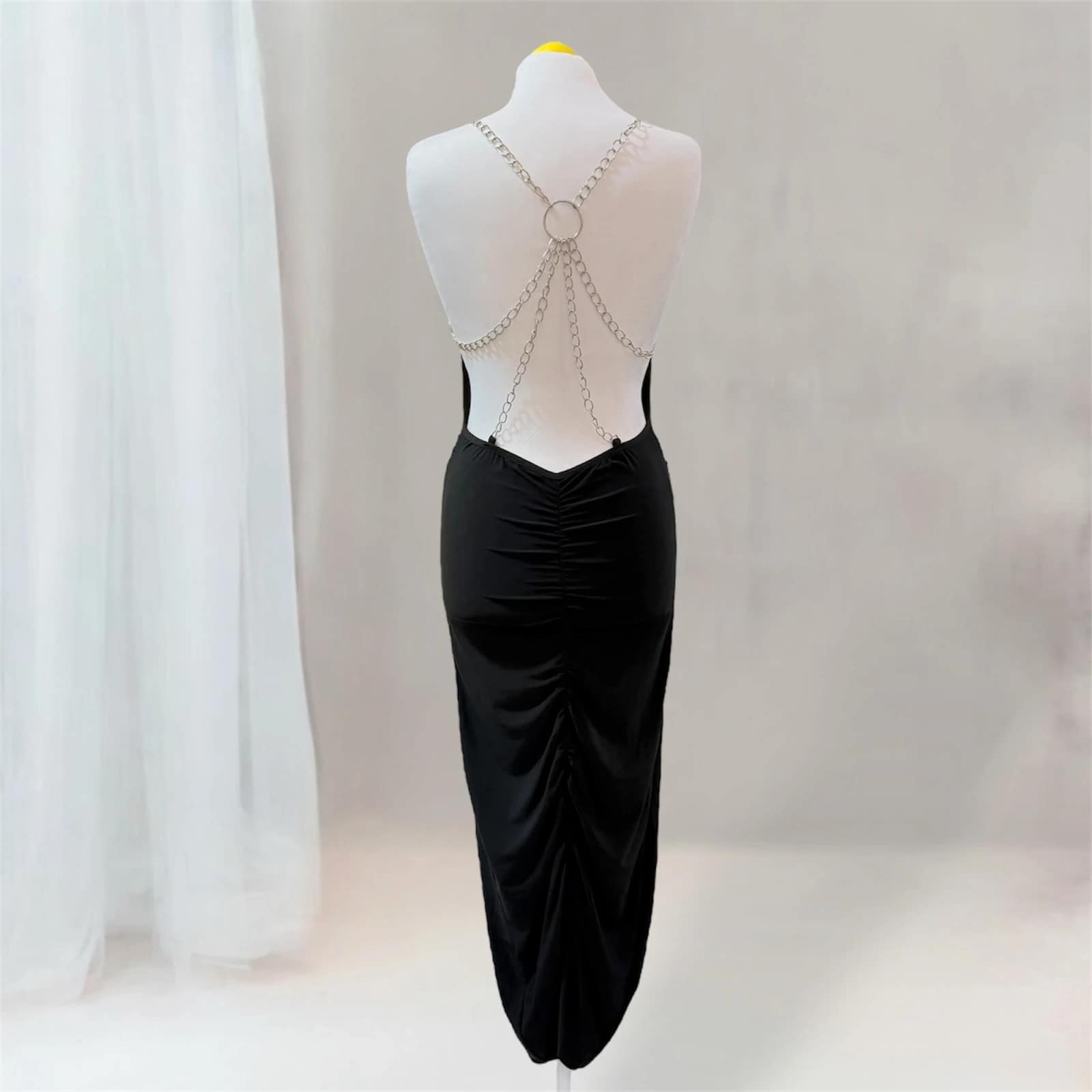 2025-10-24-68fbdd85a698d لانجري "سيرين" بسلاسل فضية - الصورة 7