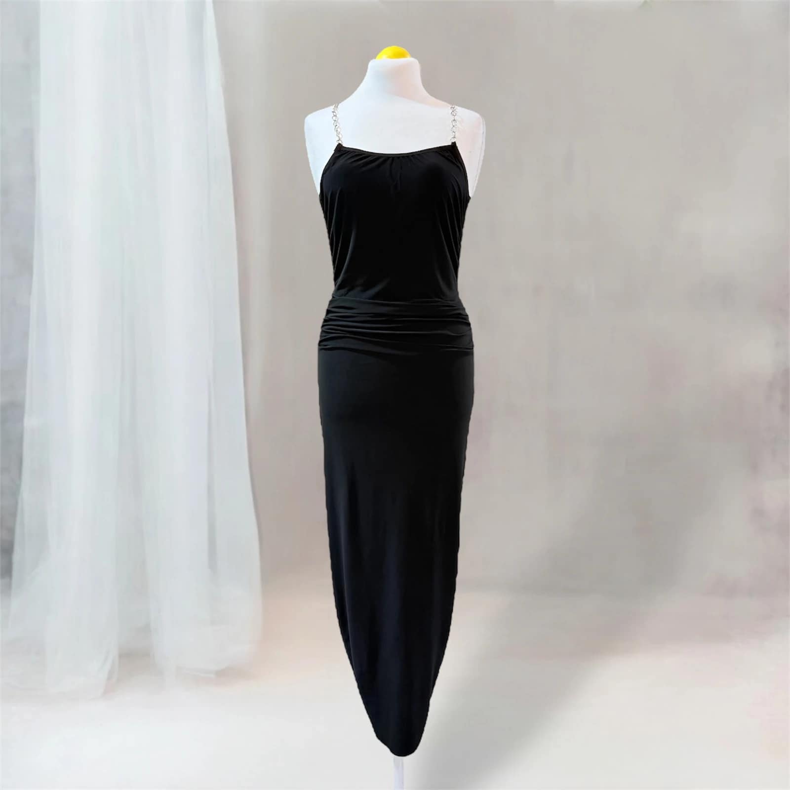 2025-10-24-68fbdd8602b1b لانجري "سيرين" بسلاسل فضية - الصورة 5