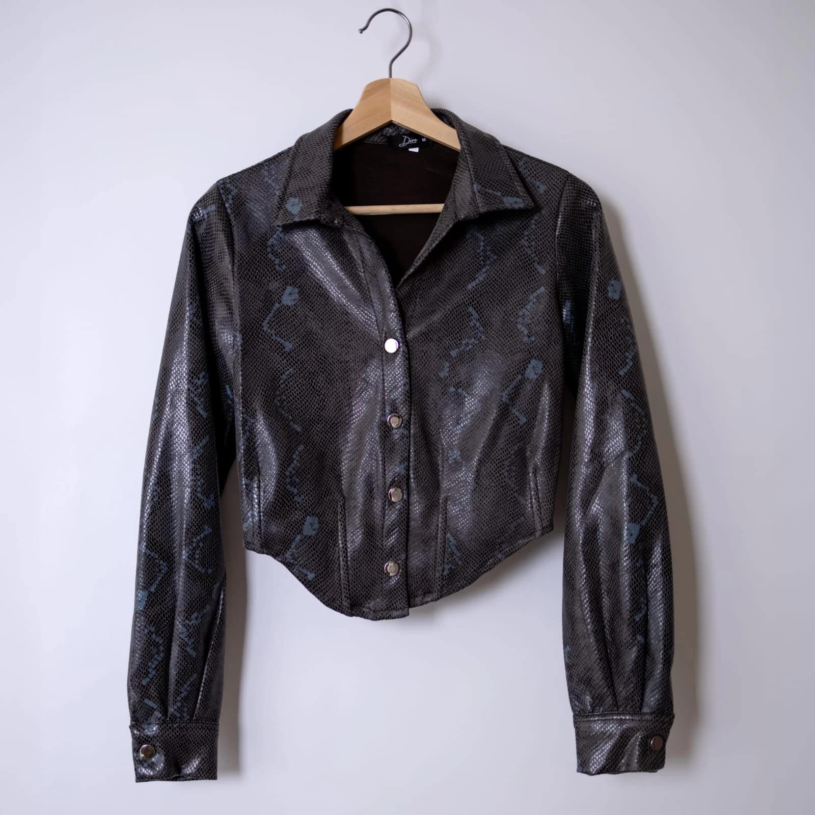 2024 12 29 6770677da2d22.webp 2024 12 29 6770677da2d22.webp