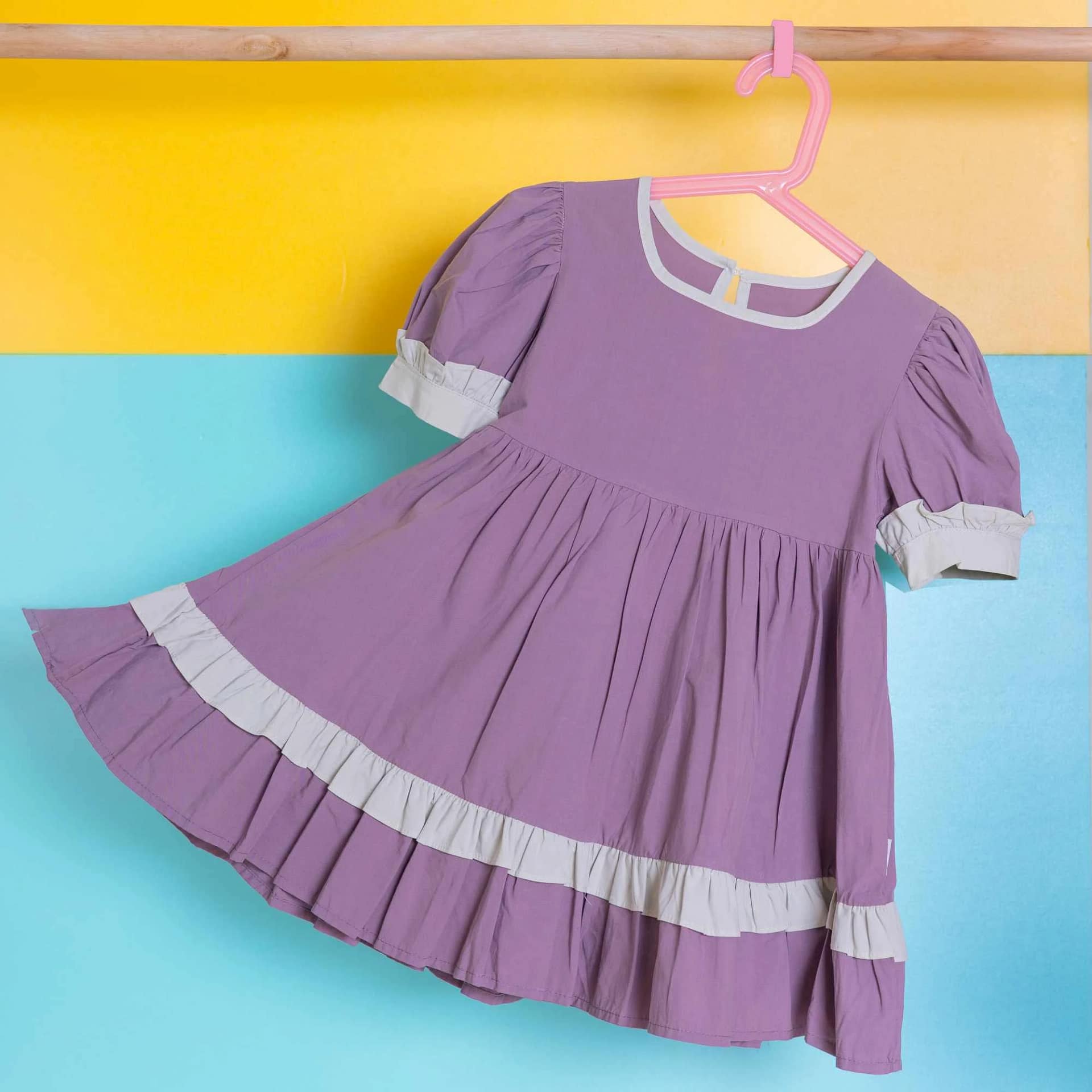 فستان بناتي جميل والوان جذابه فستان بناتي جميل والوان جذابه