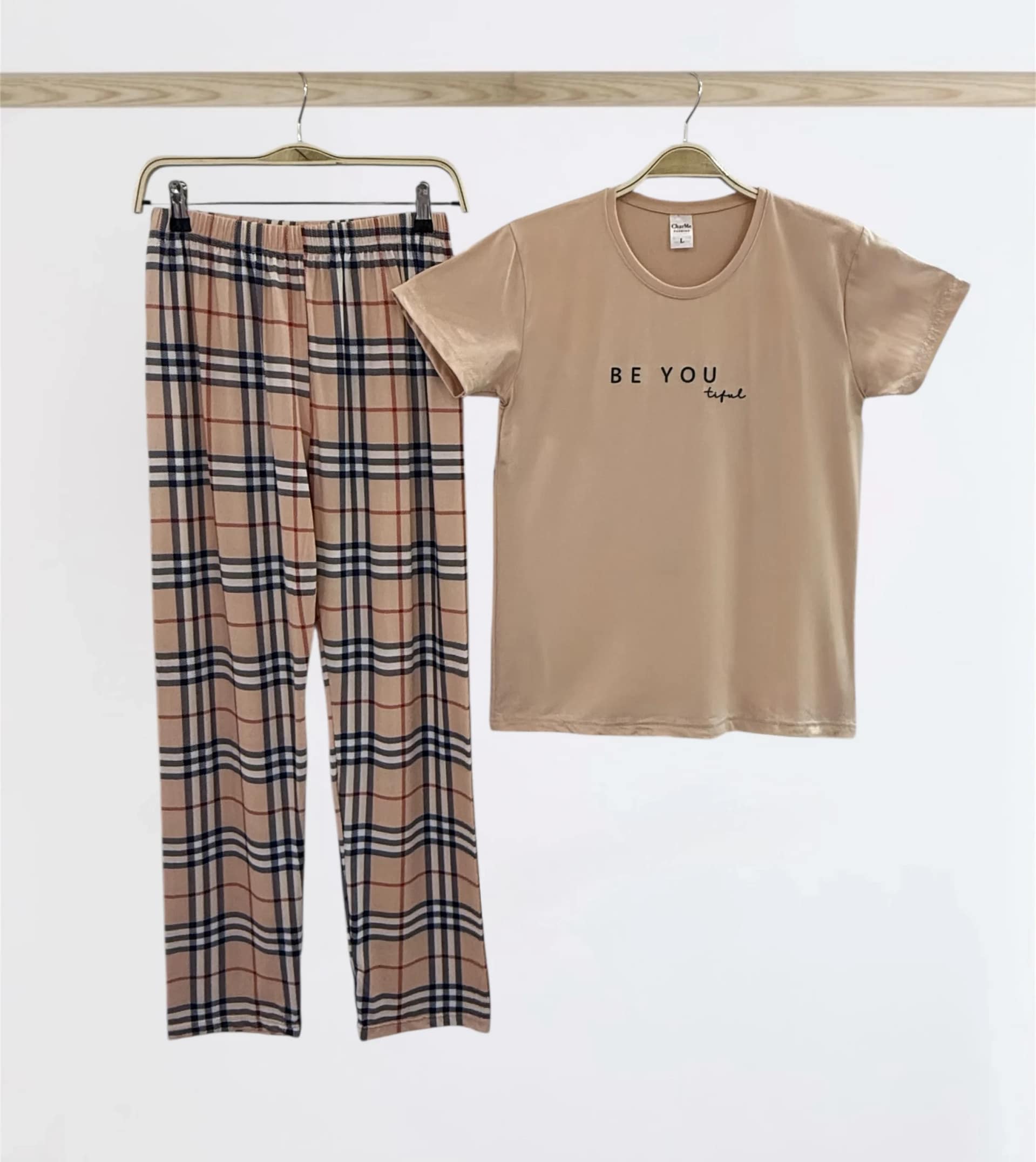 2025 08 16 68a037649d71e.webp 2025 08 16 68a037649d71e.webp