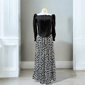 طقم "Soft Bloom" – أناقة يومية بخامة فاخرة