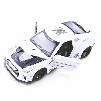 سياره لعبه نوع جي تي ار سياره لعبه نوع جي تي ار