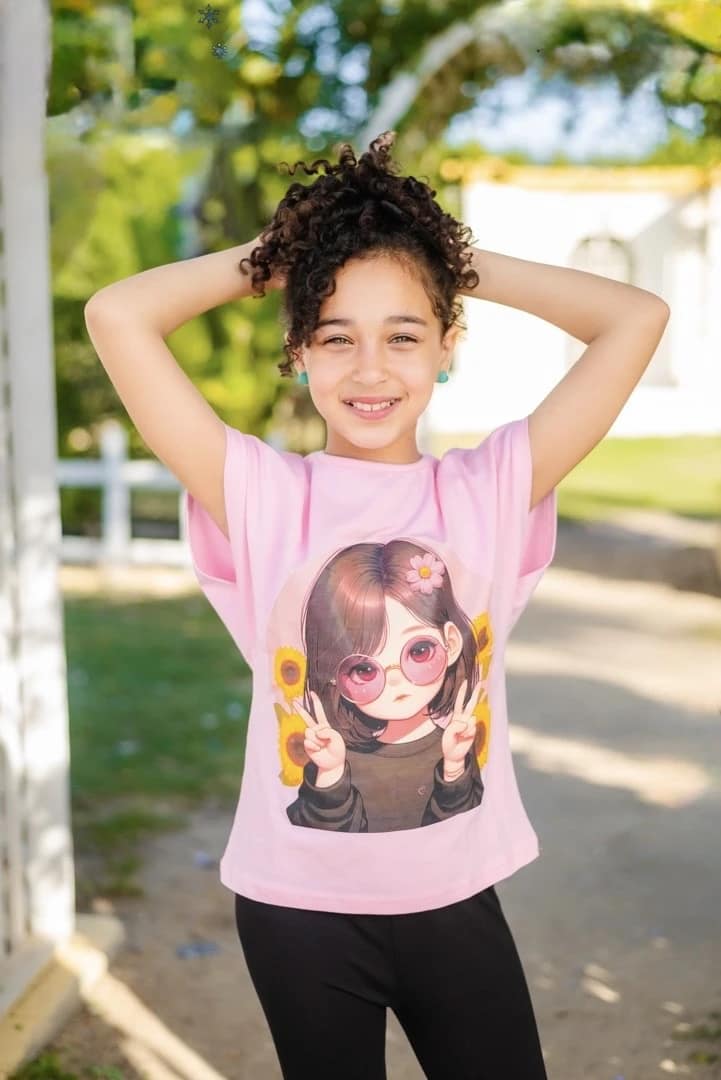 بيجاما بناتي بطبعة ديجيتال أنيقة – تصميم مريح وعصري بيجاما بناتي بطبعة ديجيتال أنيقة – تصميم مريح وعصري