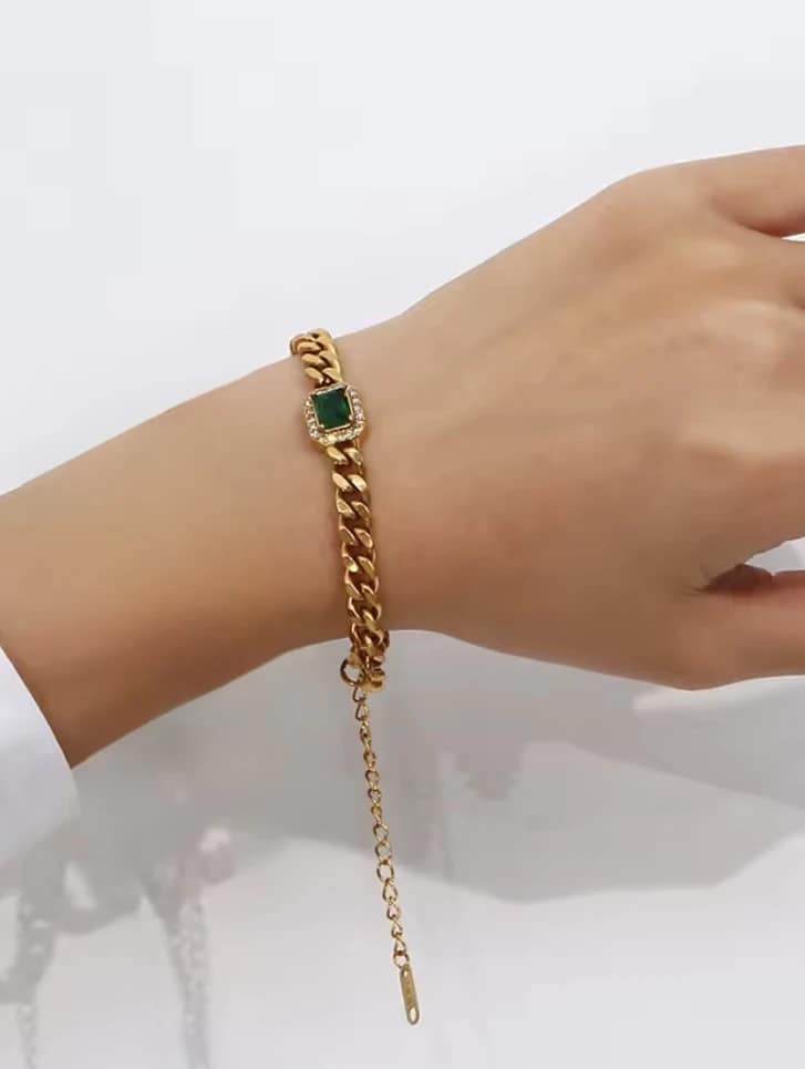 2025 08 10 6898fee5e6dae.webp 2025 08 10 6898fee5e6dae.webp