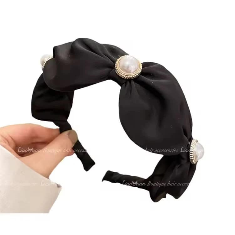 2025-10-07-68e44367ec421 طوق شعر فاخر مزين باللؤلؤ والكريستال - الصورة 8