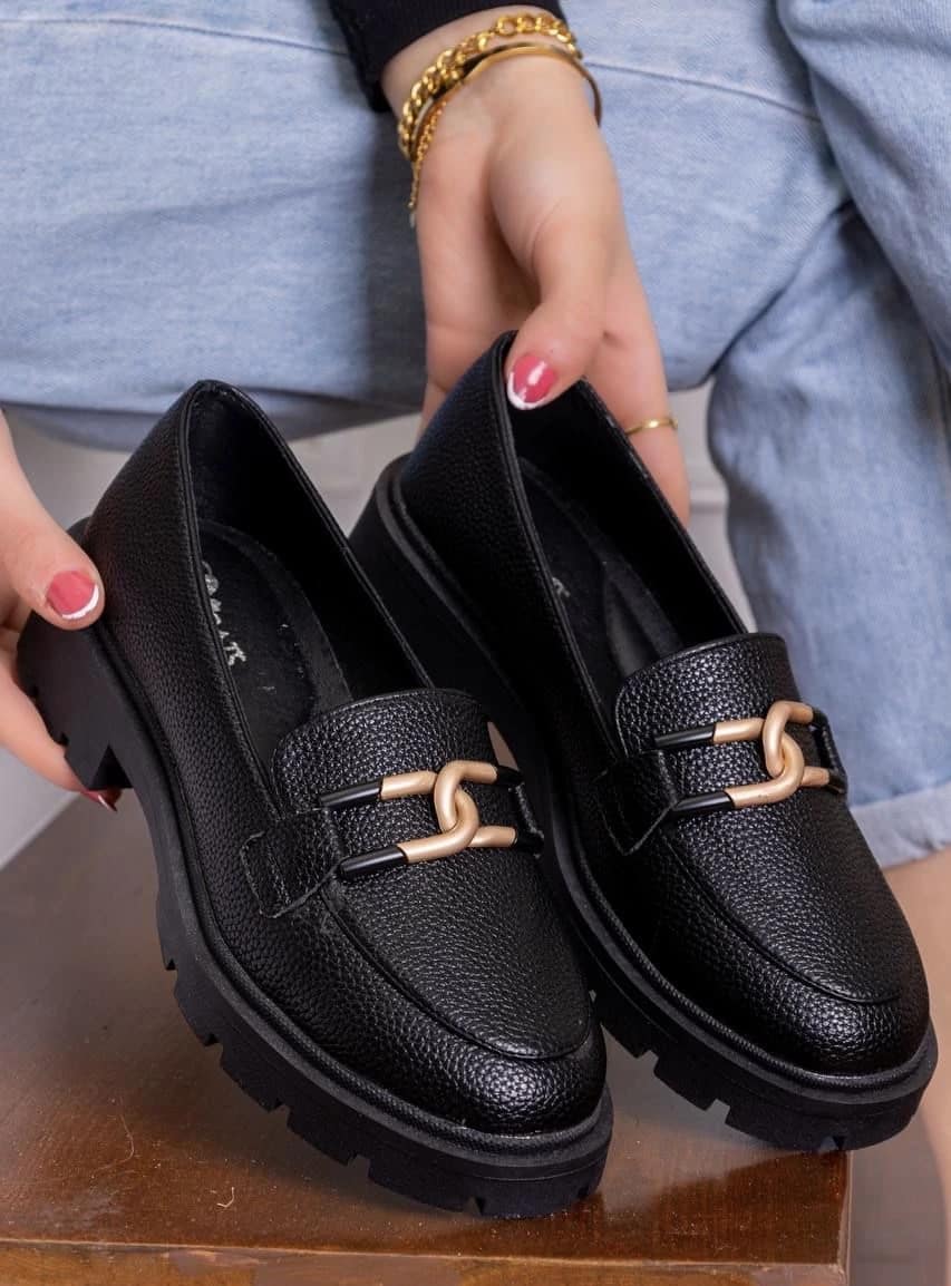 2025-10-25-68fd249f5eef2 لوفر كلاسيك بعدة ألوان - الصورة 6