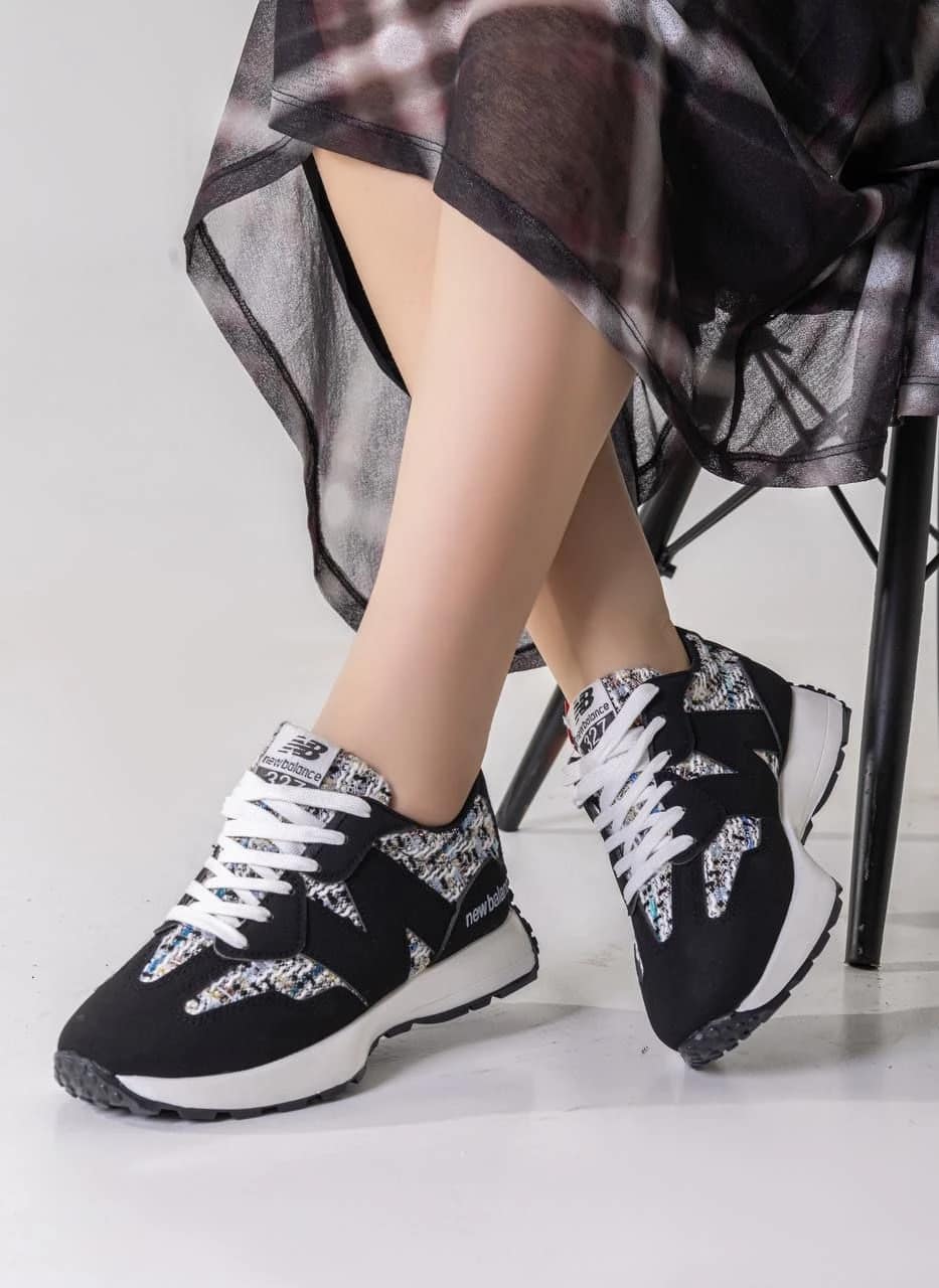 2025-10-25-68fd313bd8aea سنيكرز مريح بتفاصيل عصرية