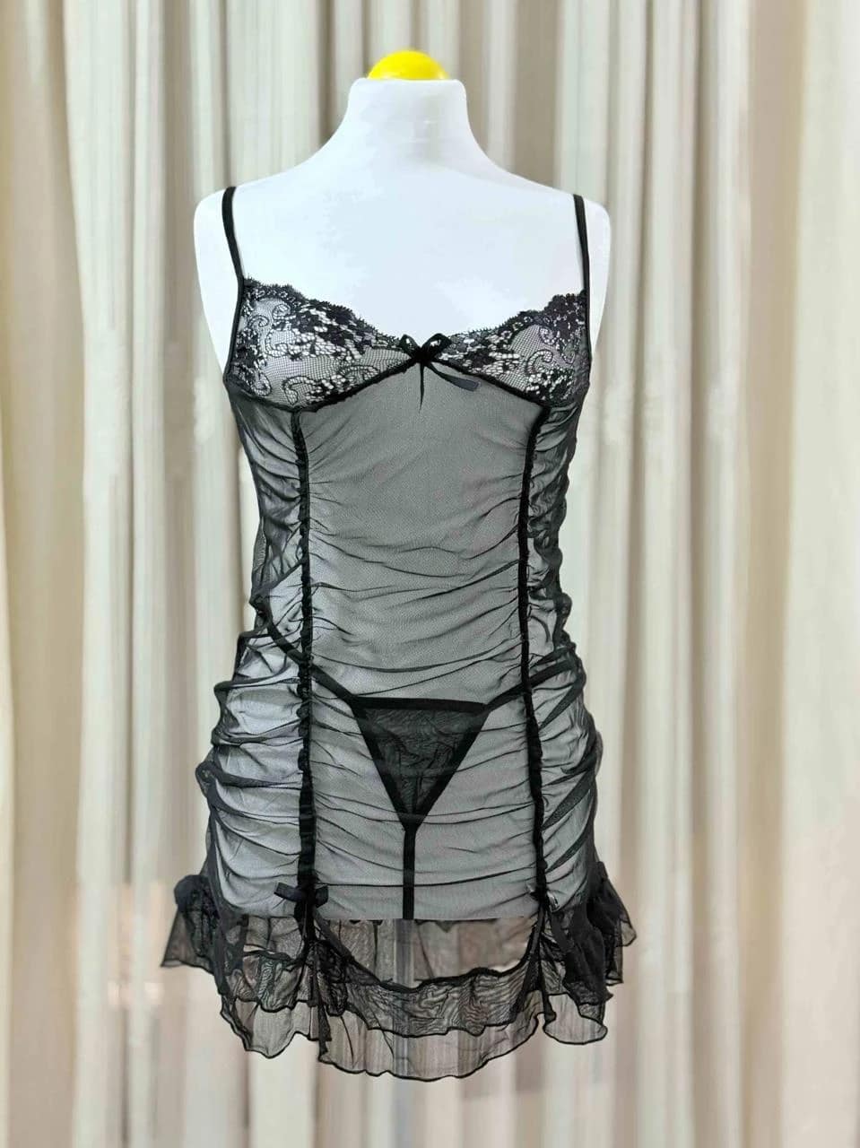 2025-10-21-68f7ead2da5ea لانجري شفاف بالدانتيل - الصورة 4