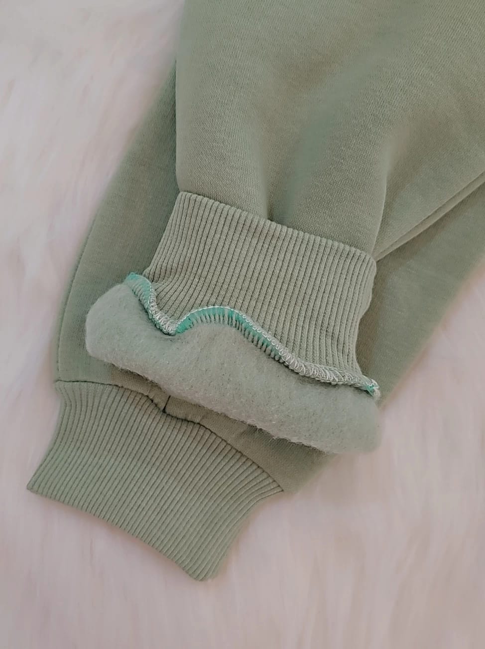 بدله اطفال شتويه بلمسه انيقة بدله اطفال شتويه بلمسه انيقة